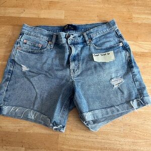 Women’s Gap Jean Shorts